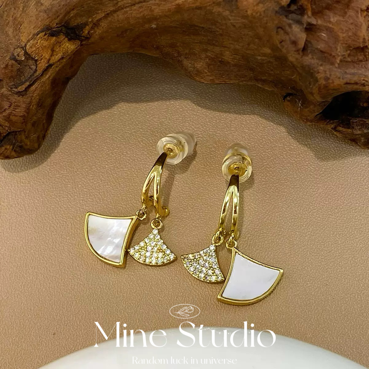 Mine Studio·天然贝母银杏叶耳环小众设计小裙摆感高级感女耳饰