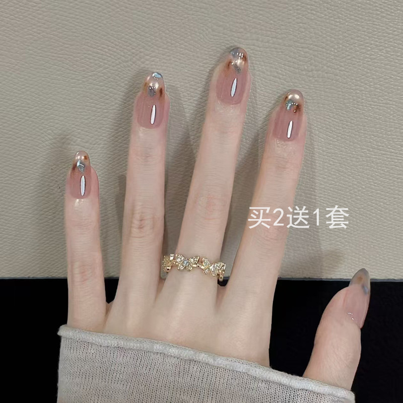 买2送1套显白穿戴甲片