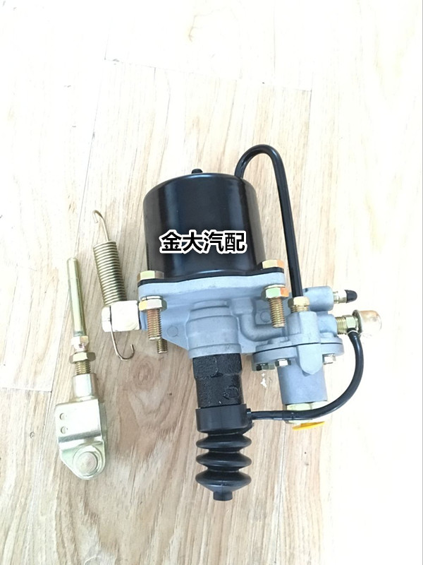 适用于宇通金龙中通少林客车校车离合器分泵助力器SORL瑞立90缸