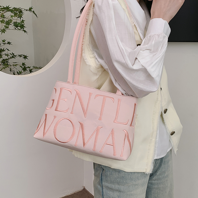 泰国网红GW字母刺绣手提包通勤包