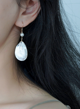 如帆时尚精致水滴母贝贝壳耳环14k包金耳钩显脸瘦高级感礼物50921