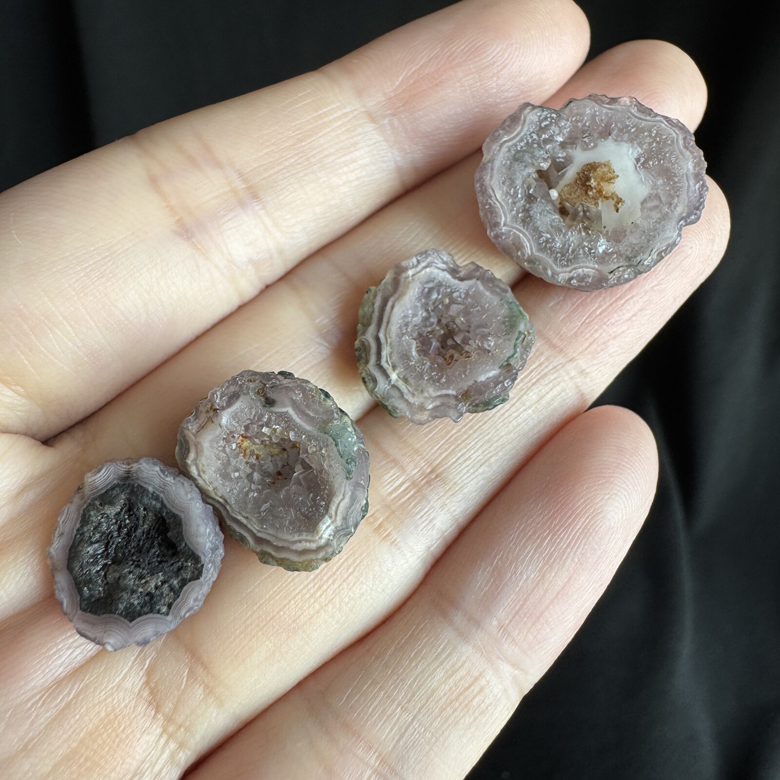 四颗紫缠丝眼睛石天然半片共生水晶 天然戈壁玛瑙原石-4041