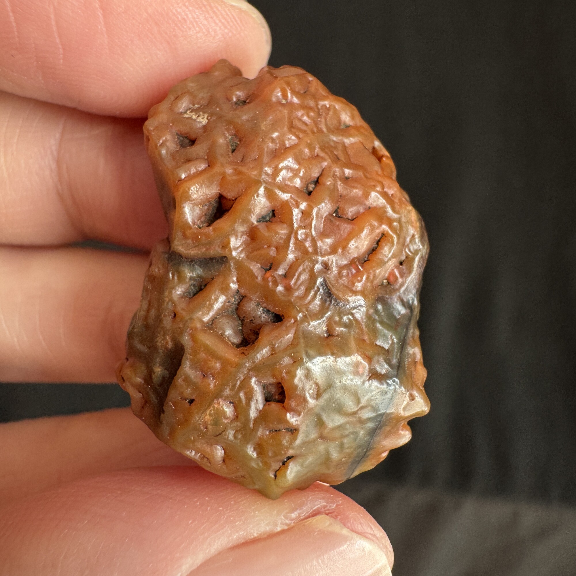 3.4x2.2x1.3cm地表油润红筋脉 天然阿拉善戈壁玛瑙原石-4955