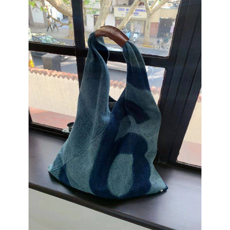 福利新款亏本清仓剩1件包女2025帆布包字母单肩包牛仔手提托特包