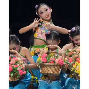 又见南泥湾儿童舞蹈演出服装桃花娃娃跳春来秧歌少儿民族群舞剧目