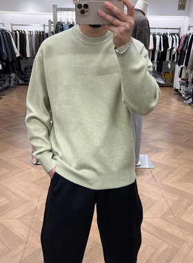 QFO秋冬纯色净版圆领套头毛衣男美宽松通勤极简保暖打底针织衫潮