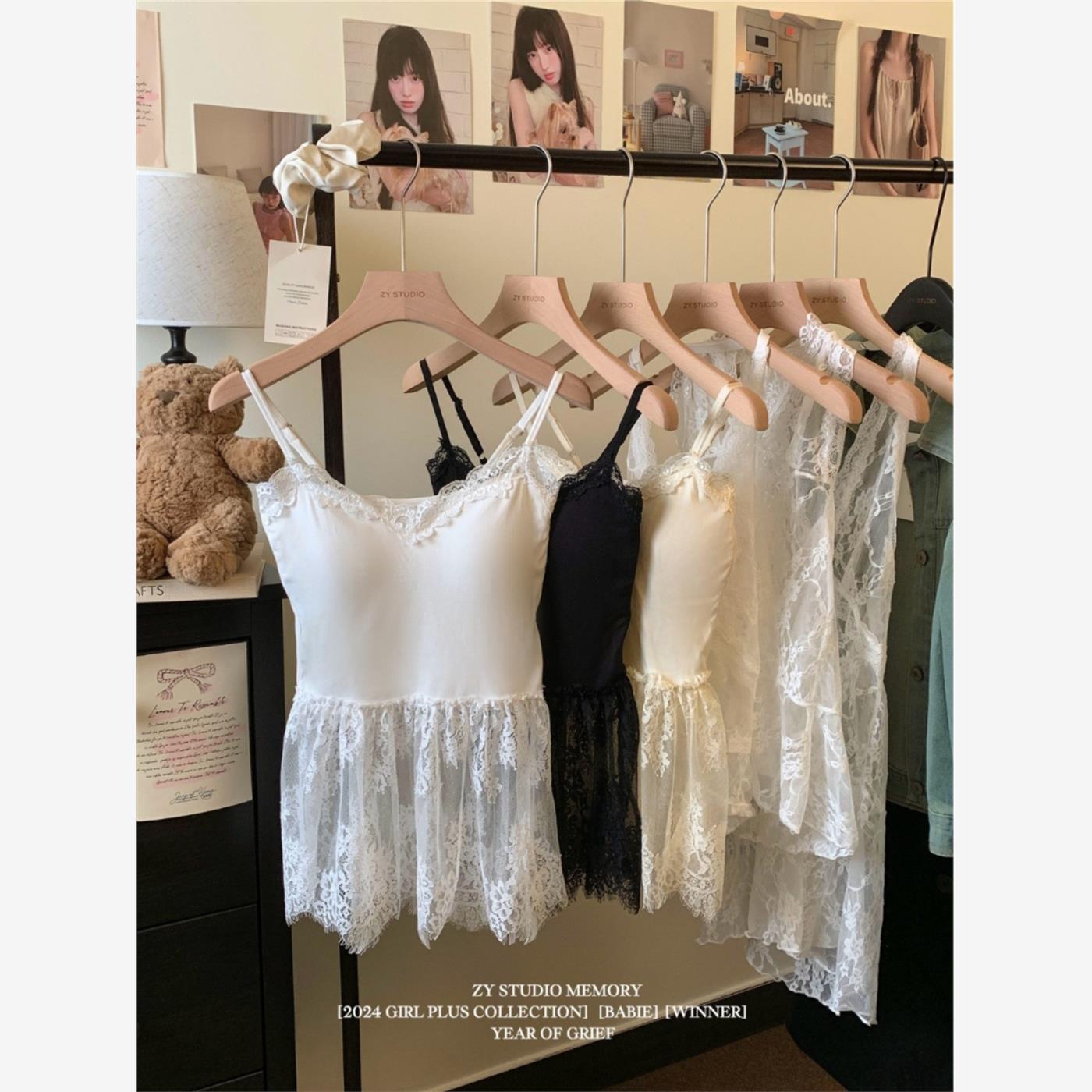 纯欲风性感蕾丝吊带连衣裙女冬季2024新款无袖叠穿收腰蝴蝶结短裙