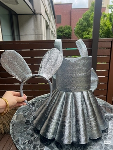 新款 秀舞台演出走秀女童 儿童环保铝膜珍珠棉材质手工衣服节日时装