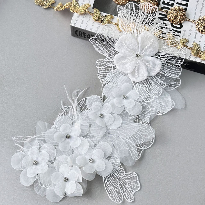 白色立体布贴多层蕾丝花边婚纱礼服花朵钉钻刺绣服装毛衣辅料配饰