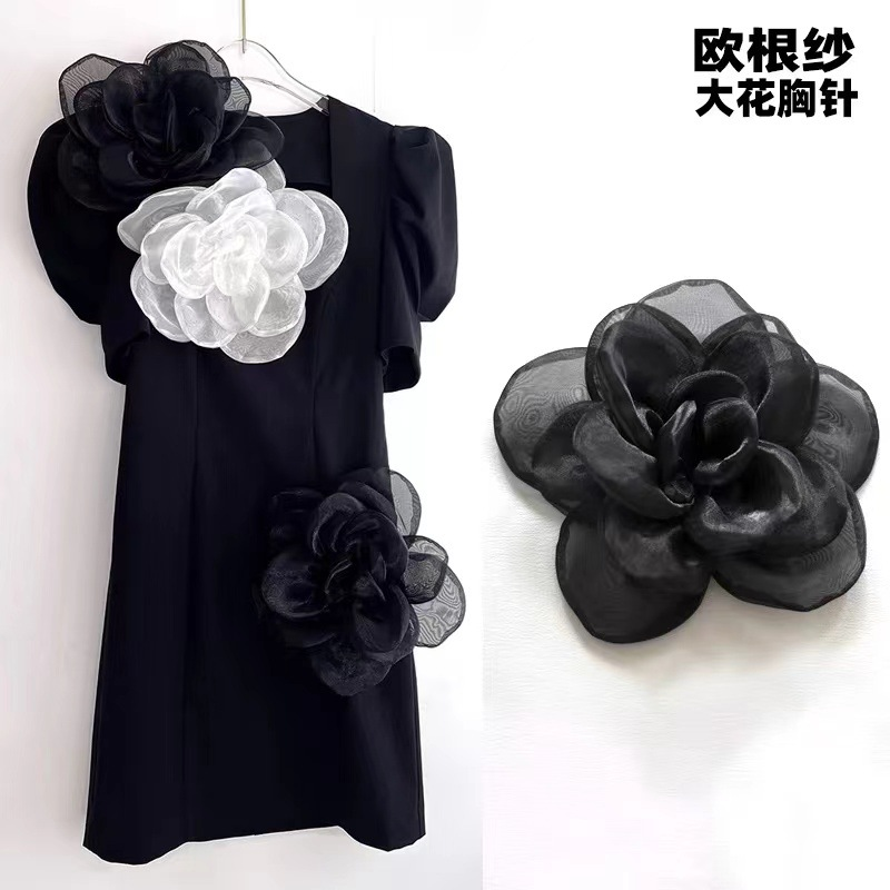 气质欧根纱补丁多层大花朵胸针