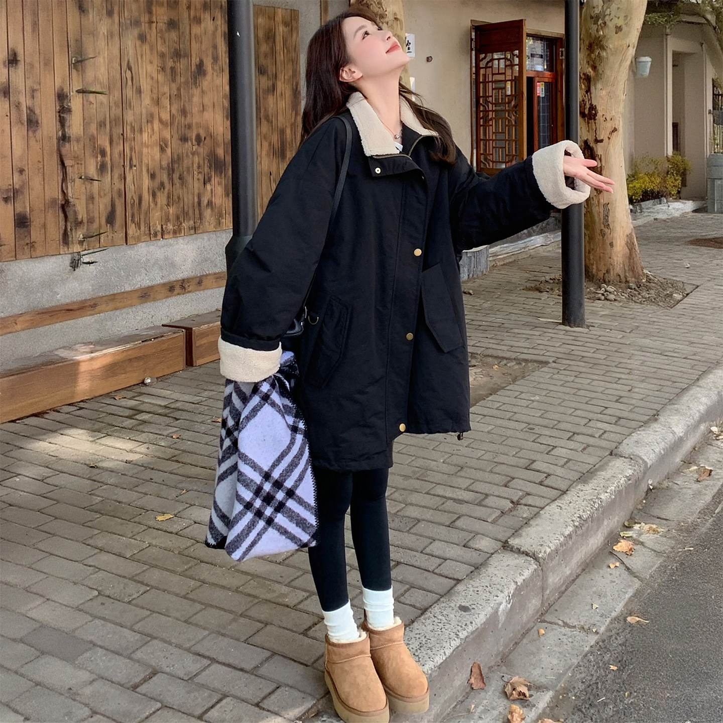 黑色韩版宽松学院风加绒加厚派克服女冬款中长款小个子棉衣外套