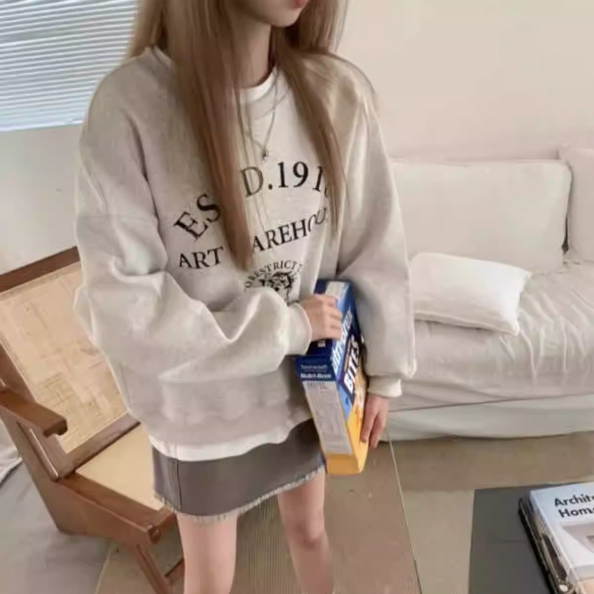 卫衣无帽圆领女2025新款爆款秋冬季白灰加绒加厚韩系早秋穿搭上衣