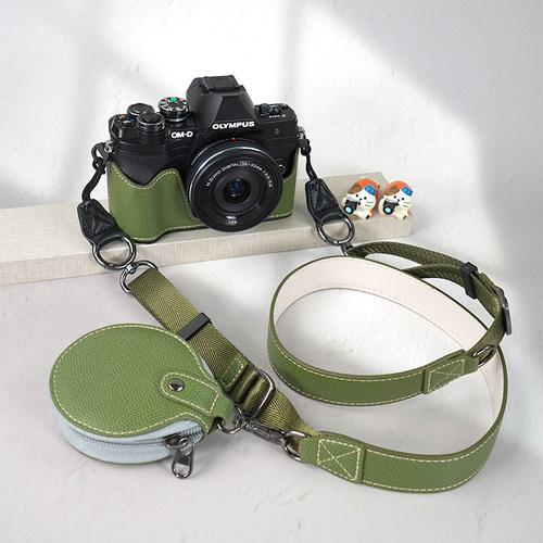 适用奥林巴斯EM10四代保护套em10-4微单相机包防撞底座户外收纳壳