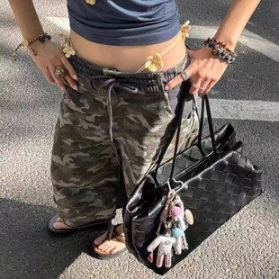 質感腋下大包 軟皮高級感收購編織手提大容量超火女包網紅博主推薦