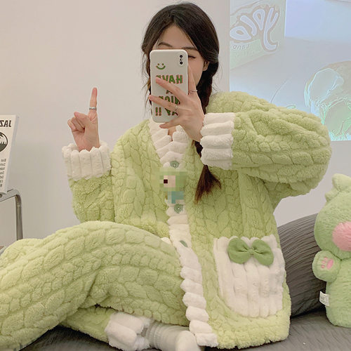 秋冬甜美睡衣女款感加厚长袖珊瑚绒家居服可外穿暖色可爱居家套装