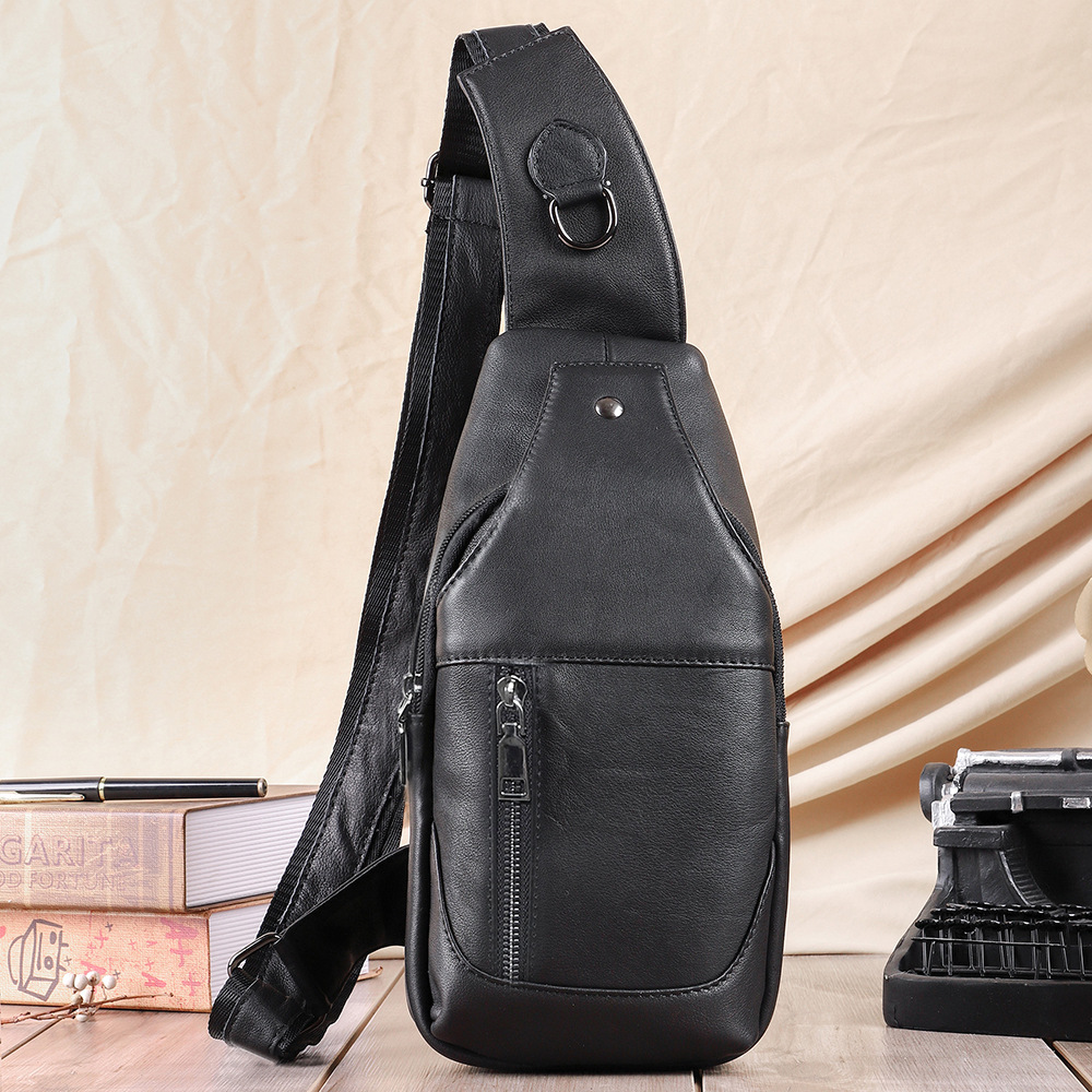 新品真皮男包户外休闲斜挎包男头层牛皮单肩包男士胸包背包户外包