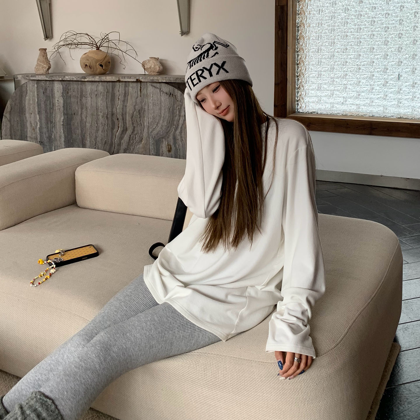 饭饭又饿了白色套头长袖t恤女秋