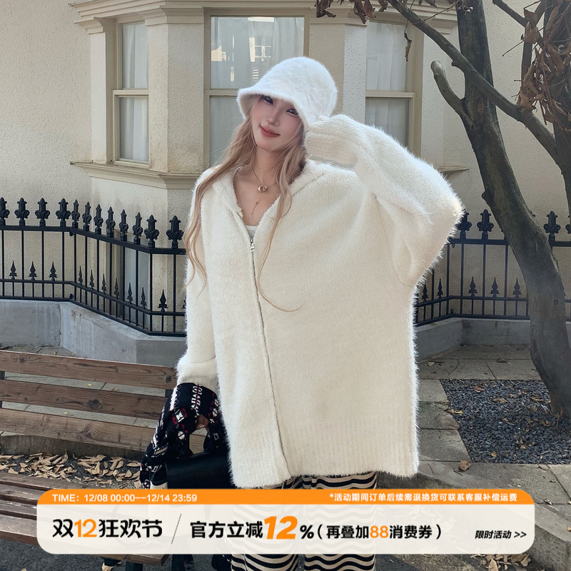 饭饭又饿了水貂毛连帽毛衣外套女