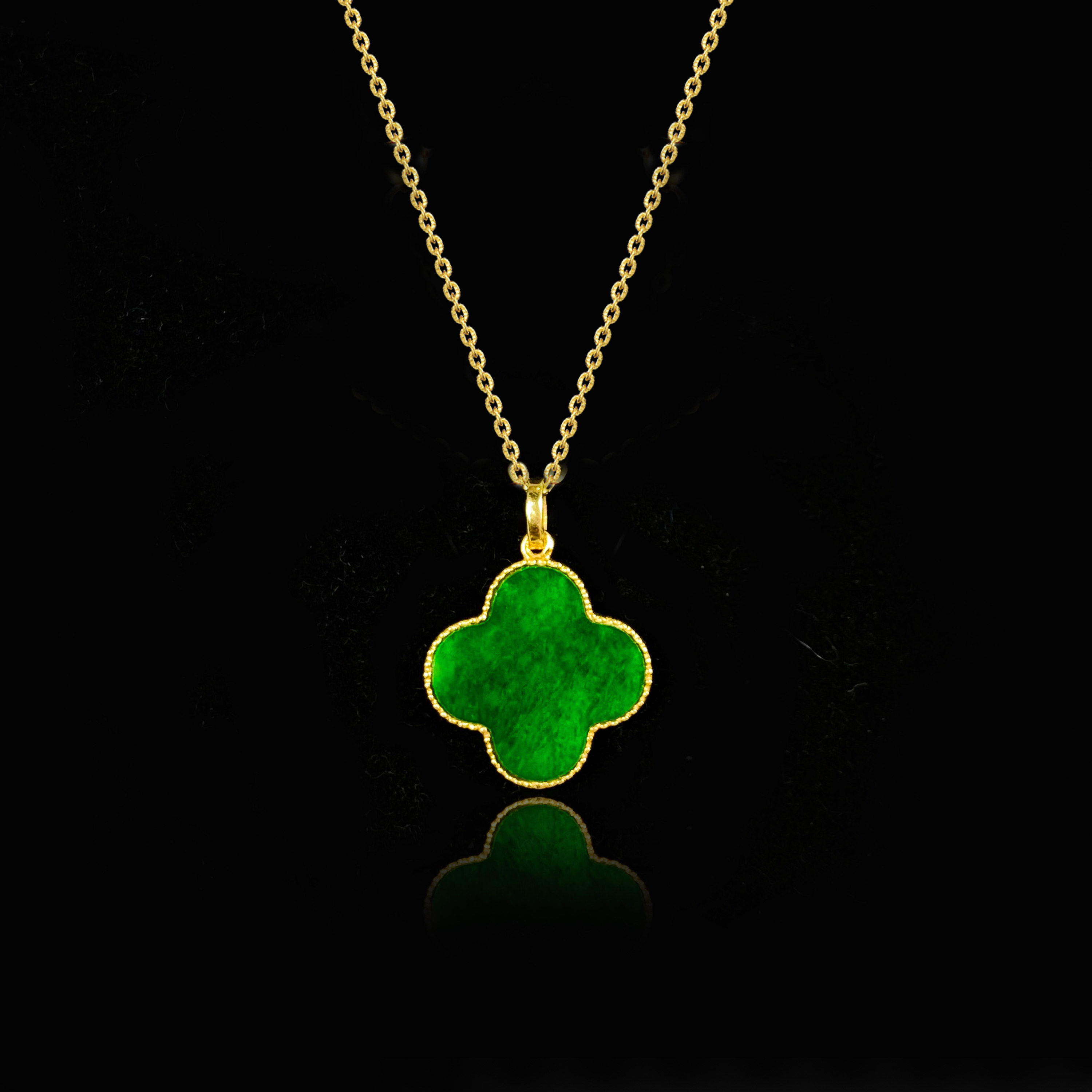 安伯曼翡翠腊绿满绿四叶草18k金边镶配银链子15mm左右