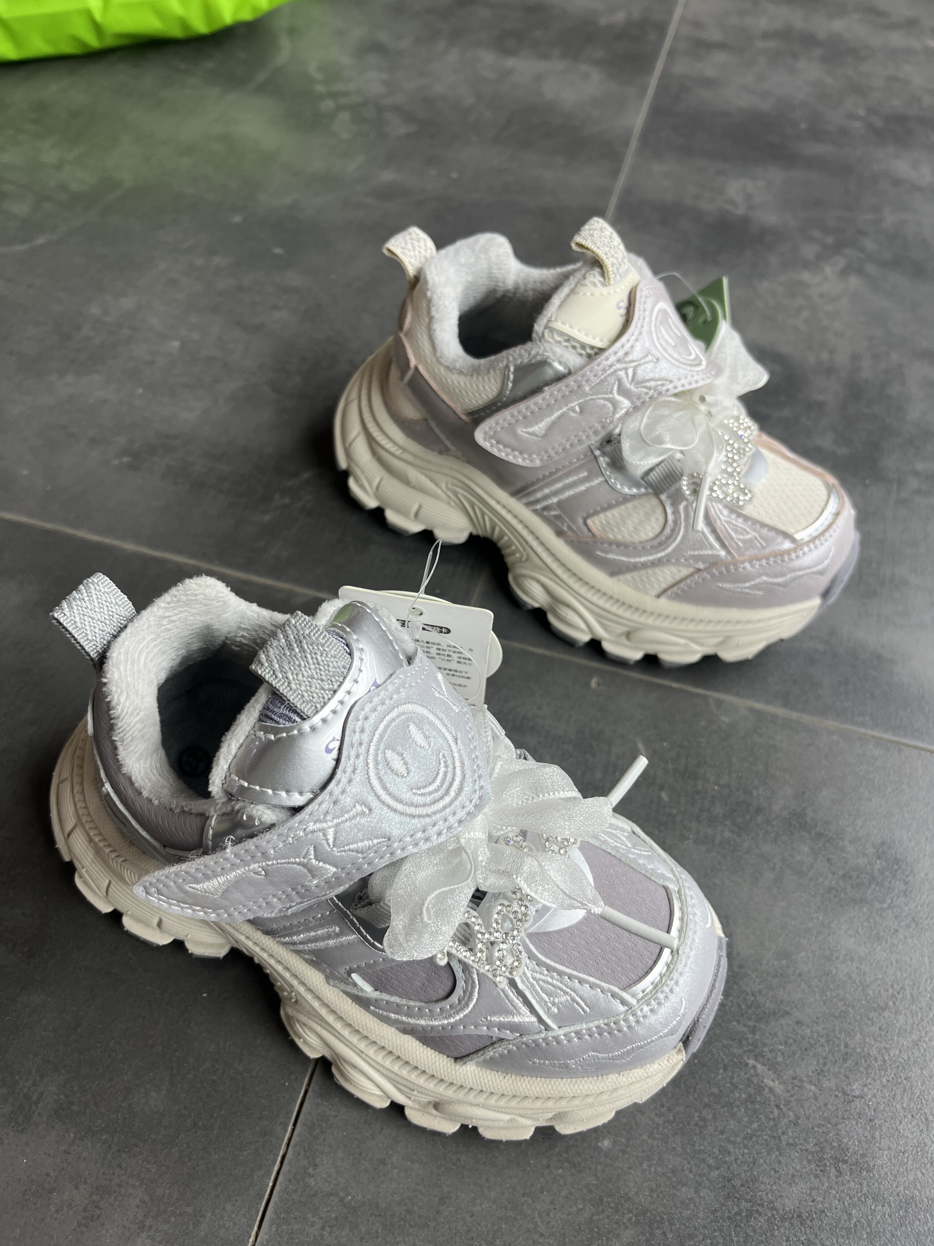 2025新款女童鞋子儿童运动鞋休闲老爹鞋皮面二棉鞋