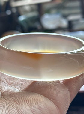 天然高冰巴玉冰透俏色刚冰玉髓荧光黄冰玛瑙手镯红韵一口糖59口