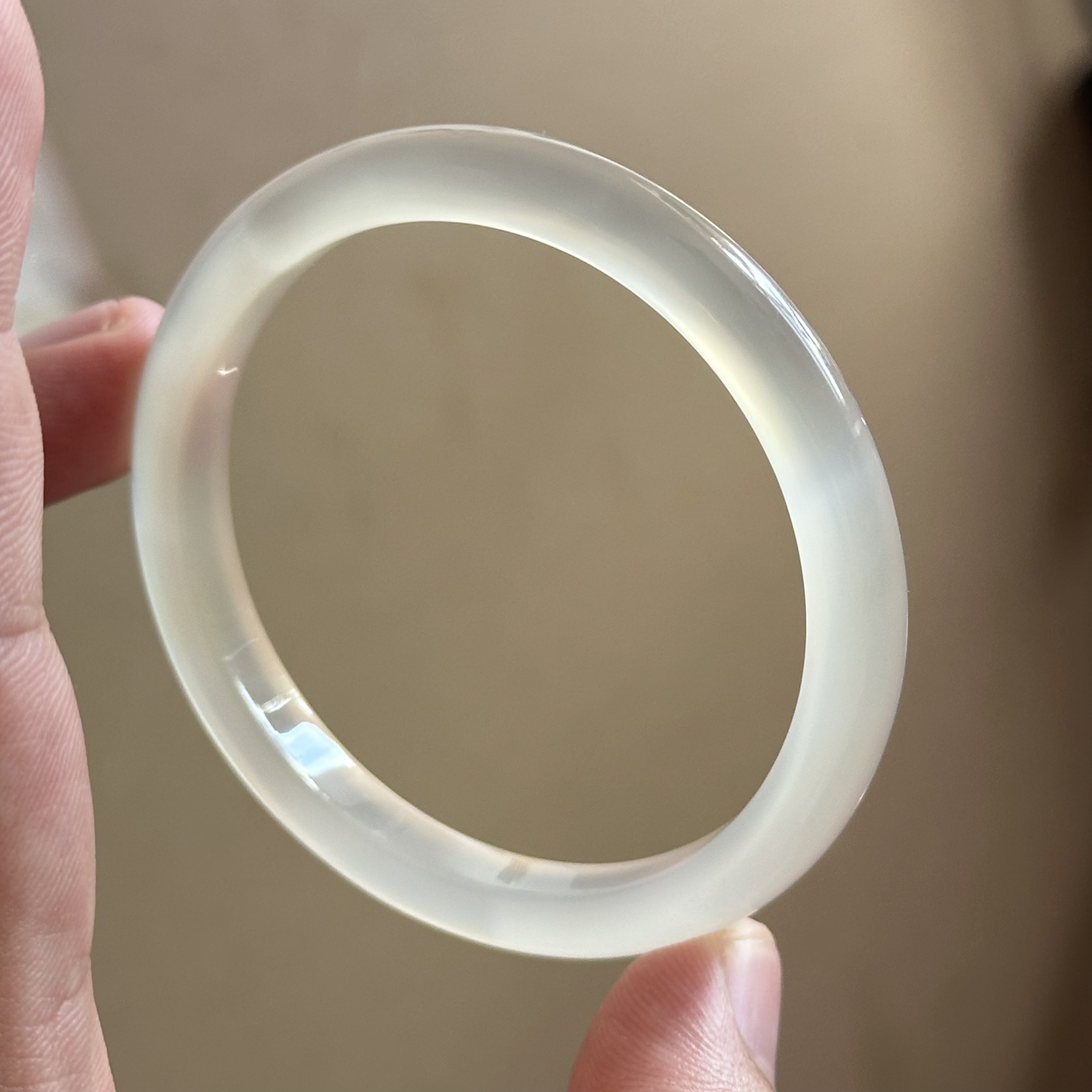 马料海洋玉髓高冰玉髓冰透玛瑙手镯白冰浅香槟冰种手镯58口径