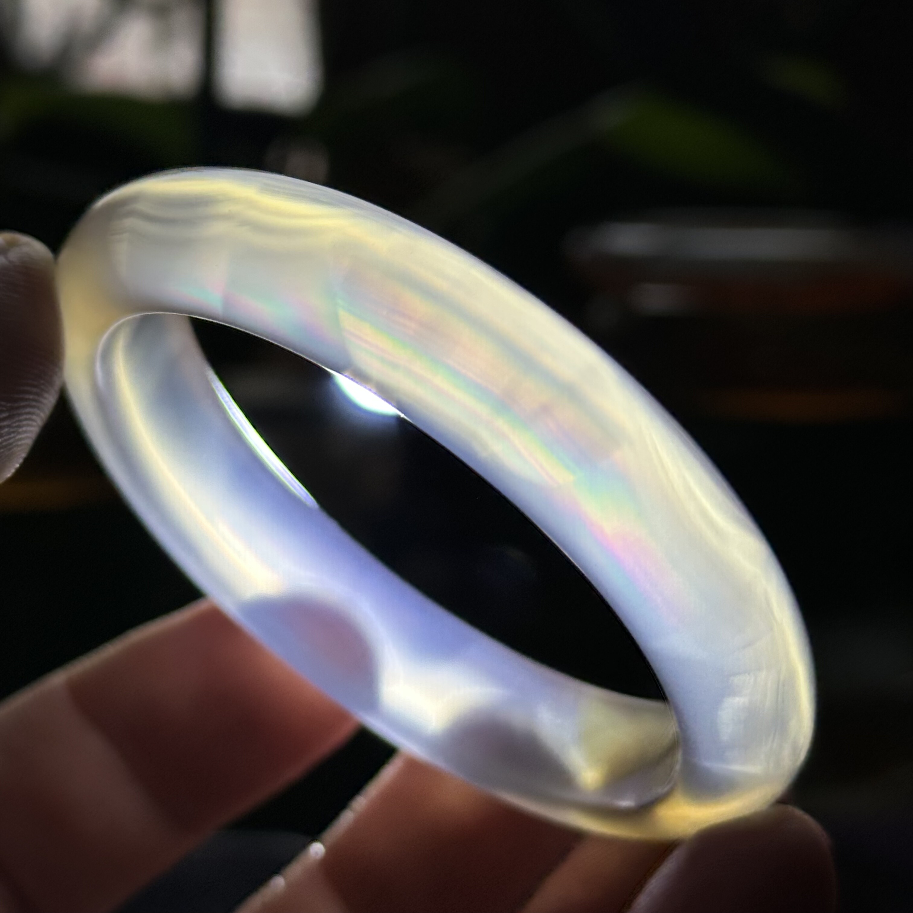 天然马料海洋玉髓高冰白冰鱼鳞纹透七彩极光彩虹光虹膜玛瑙手镯54