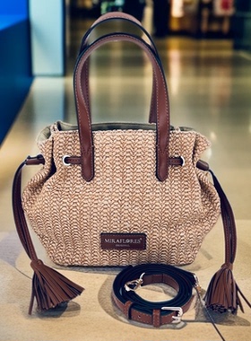 米兰花MIRAFLORES【新品】法式轻奢单肩斜跨云朵流苏包VT824153A