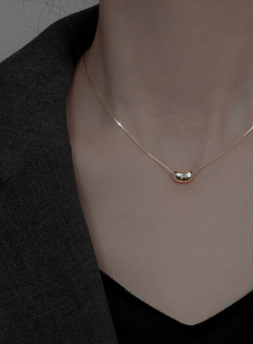 钛钢项链韩国相思豆吊坠锁骨链网红简约气质choker冷淡风气质颈饰