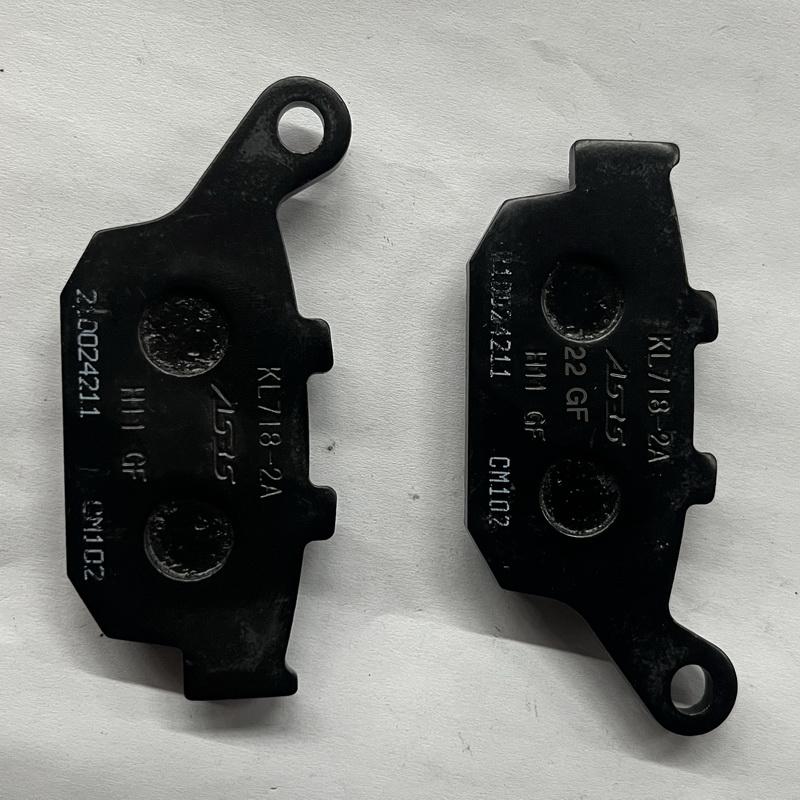 赛科龙RERXRCRZ3SRA250S后碟刹片