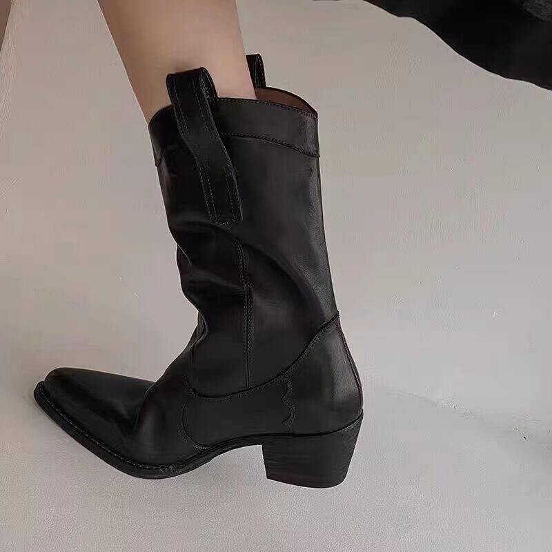 2023 가을 겨울 새로운 스타일 V 입 복고풍 웨스턴 카우보이 부츠 발 전체에 넓은 부츠 두꺼운 밑창 포인티드 발가락 가죽 두꺼운 뒤꿈치 짧은 부츠