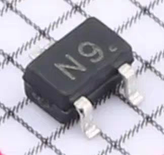 1SS372 丝印N9 SOT-323 贴片肖特基二极管 1A 10V