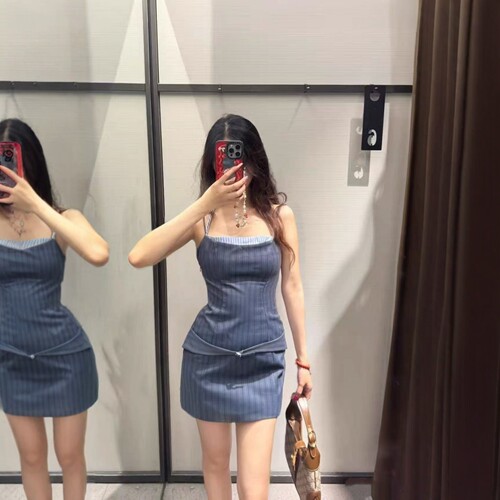 拼接假两件撞色条纹吊带连衣裙