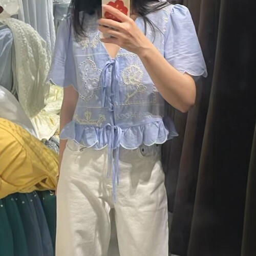 休闲镂空刺绣蝴蝶结衬衫