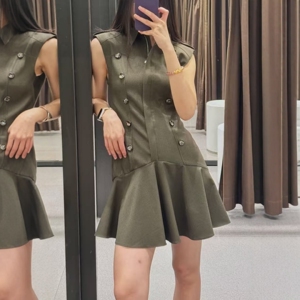 ZA外贸出口女装新款小飞袖双排扣带垫肩叠层装饰短连衣裙8927509