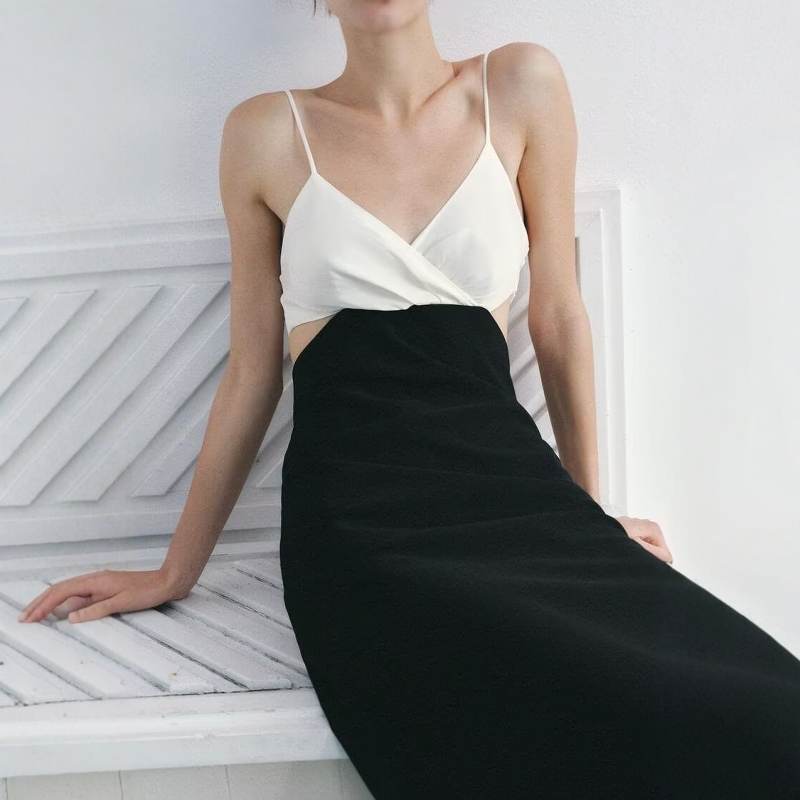 黑白撞色开口设计拼接迷笛连衣裙