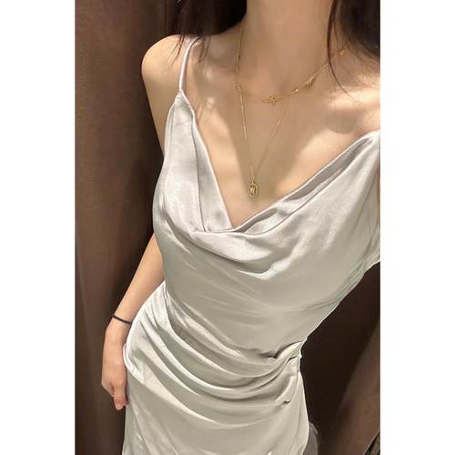 柜货！银色丝缎荡领晚礼服