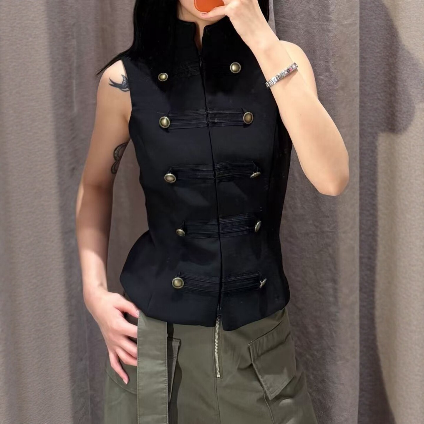 ZA外贸出口女装新款高领无袖双排扣装饰绳结扣饰修身背心 2470631