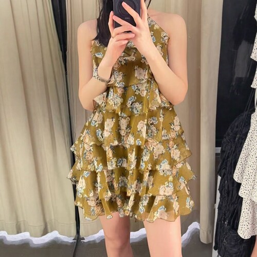 小碎花堆堆领挂脖领蛋糕连衣裙