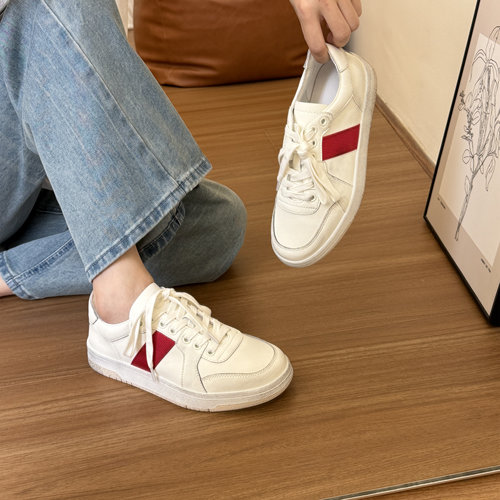 SGIRL TWTW简约撞色厚底板鞋女2026春夏新款透气显瘦运动小白鞋潮