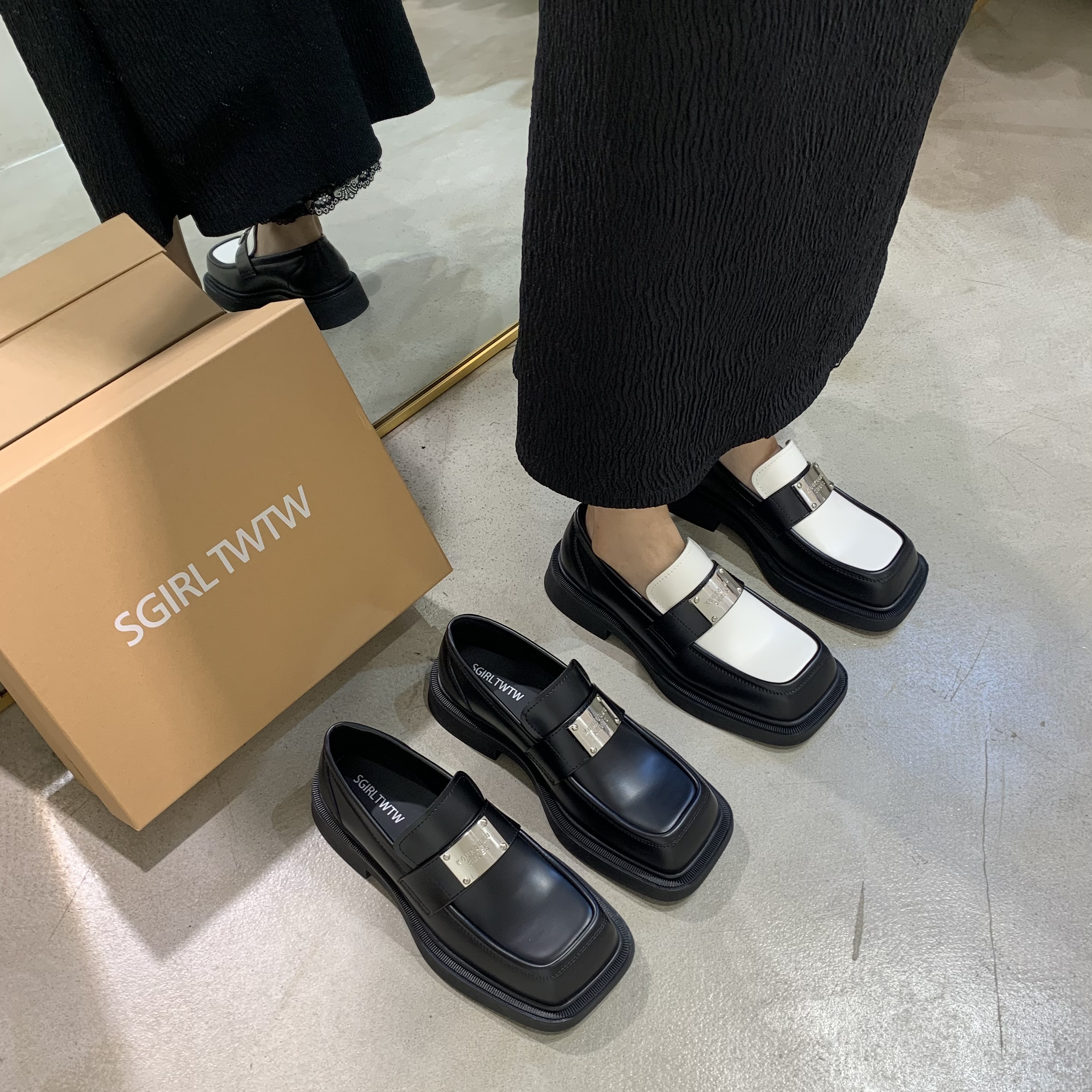 SGIRLTWTW平跟乐福鞋英伦风单鞋