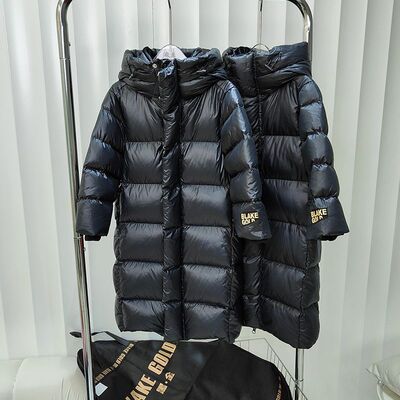 男女同款中长款黑金儿童羽绒服