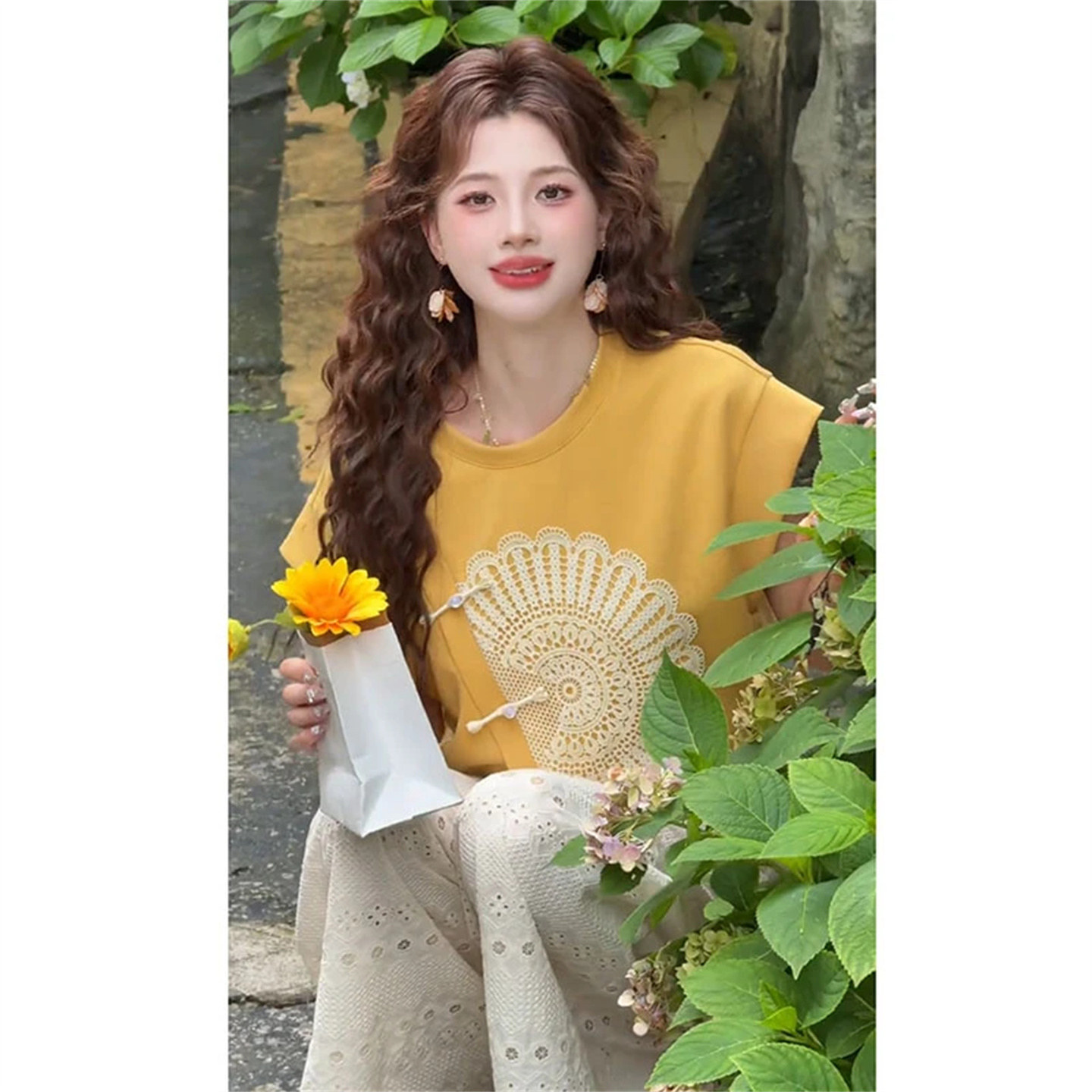 夏季穿搭女2026新款甜美减龄港风宽松小众设计感上衣裤子两件式套