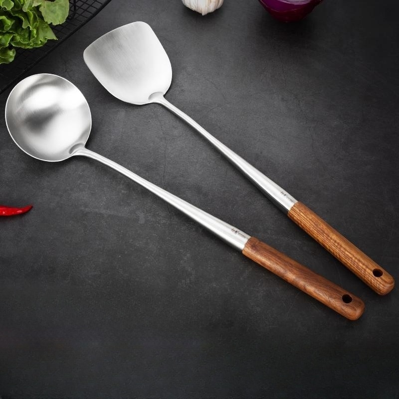 锅铲炒勺炒菜铲子家用漏勺厨房厨具304不锈钢加长木柄汤勺一体
