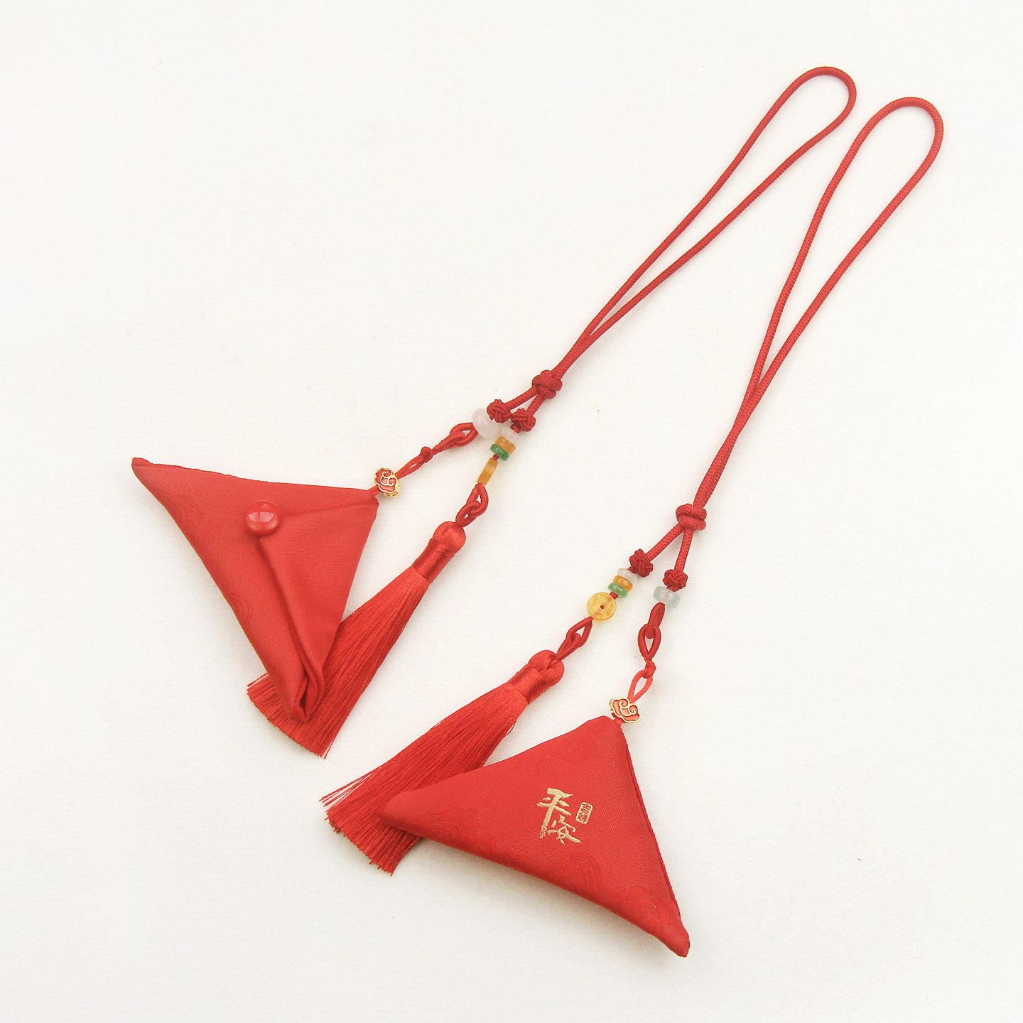 免缝钮扣款红色三角形福袋空袋汽车挂件平安护身符袋中国风挂饰品