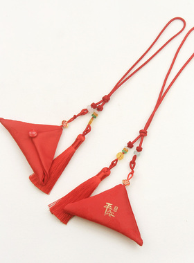 免缝钮扣款红色三角形福袋空袋汽车挂件平安护身符袋中国风挂饰品