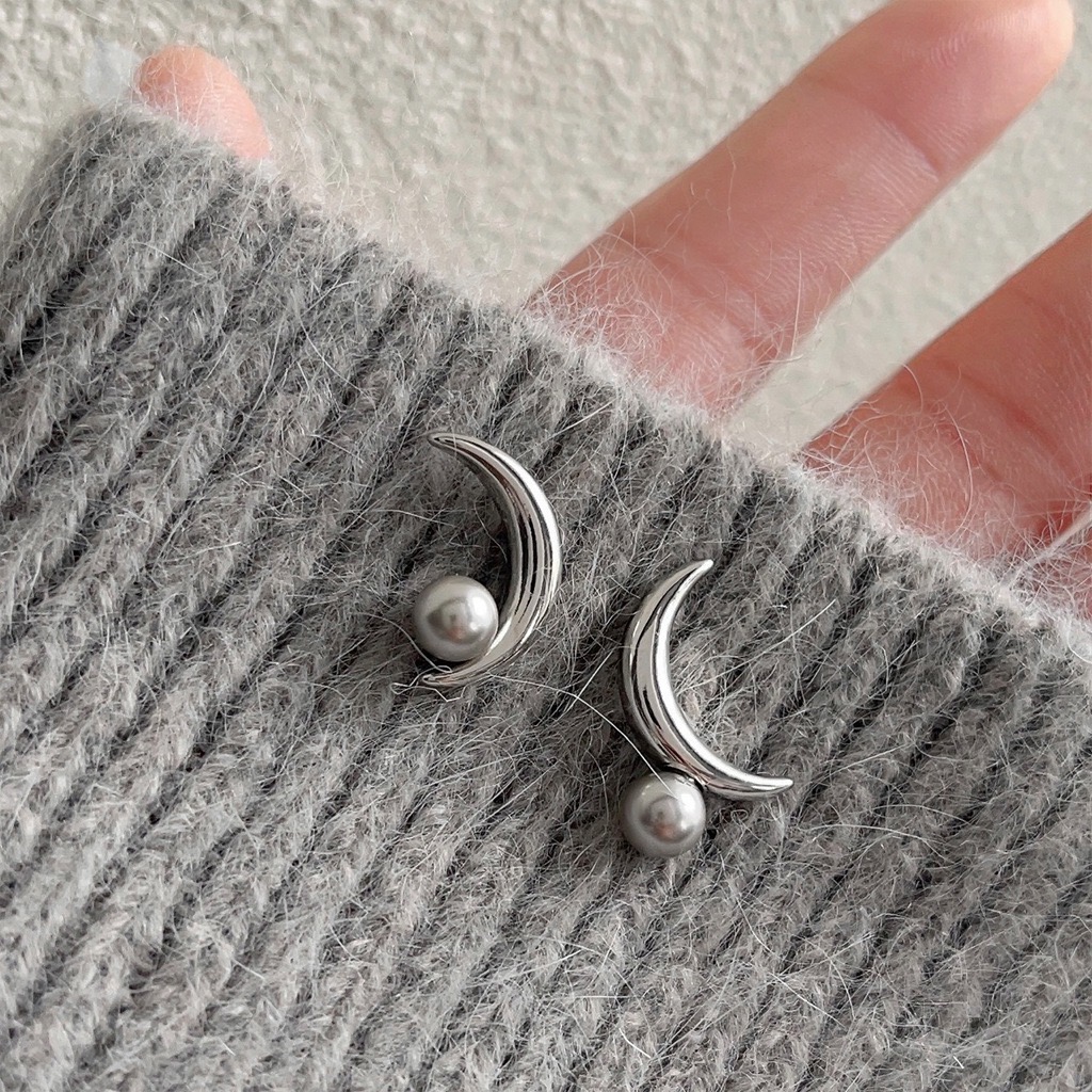 简约气质女不对称月亮耳环