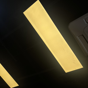 灯带遮光贴膜长条吸顶防火耐高温柔光防刺眼挡光护眼办公吊灯贴纸