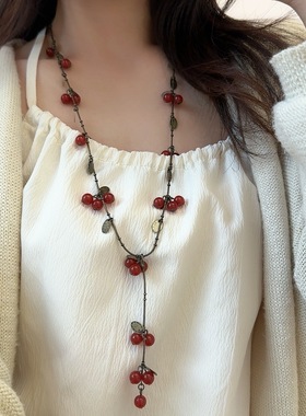时尚长款红色樱桃木珠流苏项链