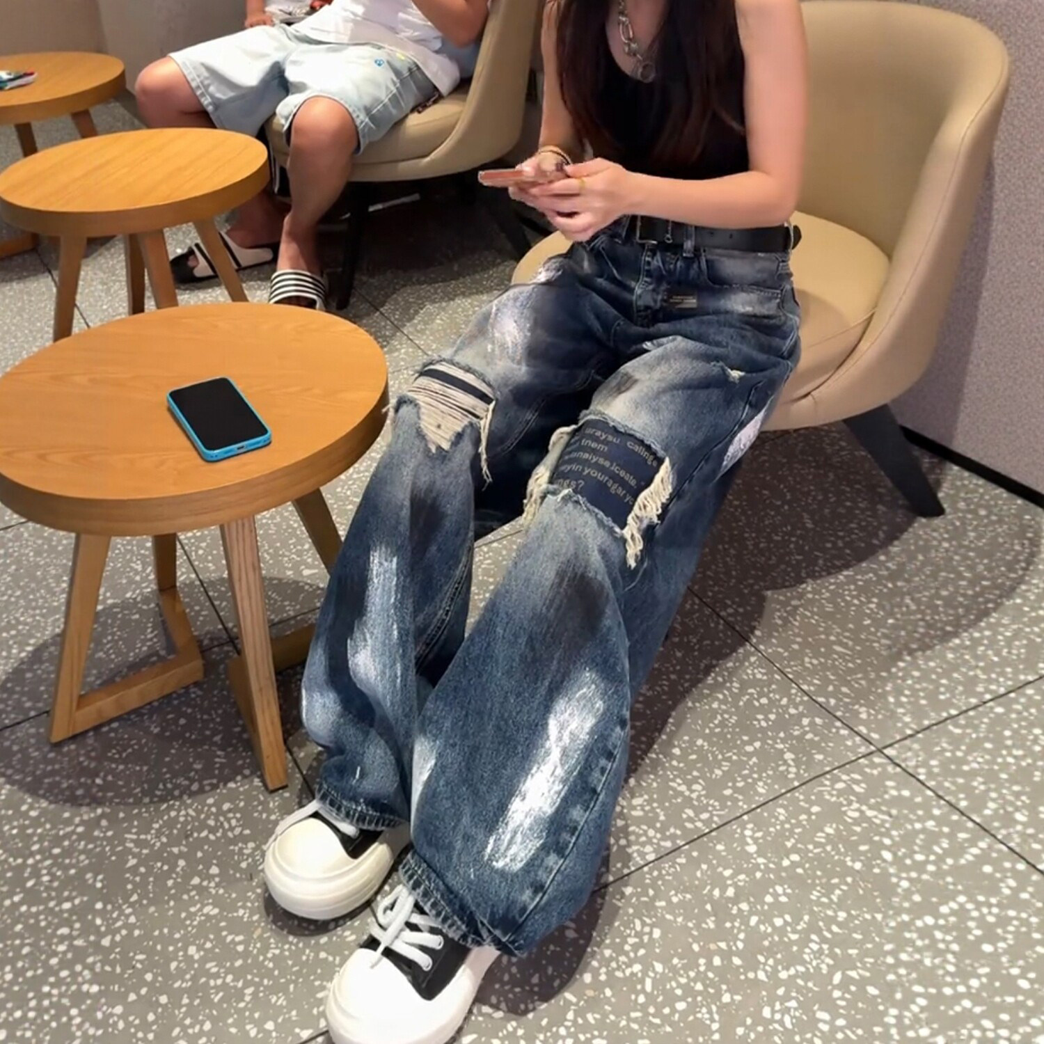 9176#48   美式假破洞涂鸦印花设计高级百搭显瘦弯刀牛仔裤女大码